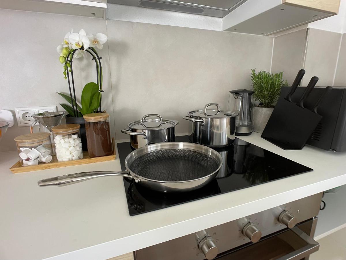 M-Style 01 Apartment Mit Terrasse Und Gasgrill, 24H Self-Check-In, Free Parking, Netflix 뉘른베르크 외부 사진
